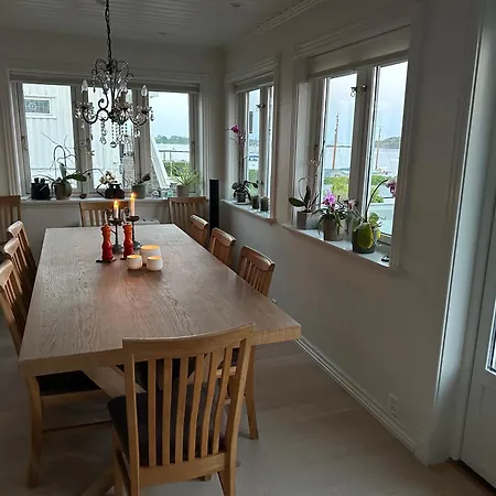 Vila Ved Sjoen, Husvik- Tonsberg, 2 Hus!