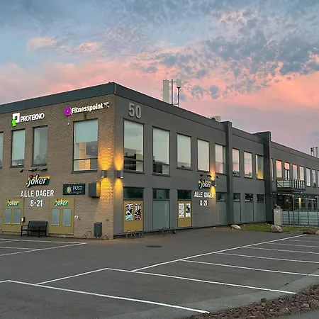 Vila Ved Sjoen, Husvik- Tonsberg, 2 Hus!