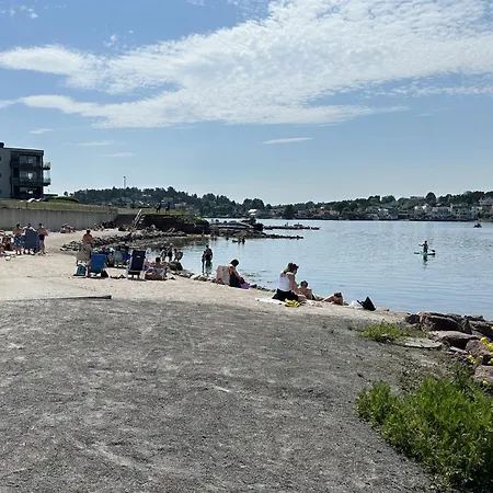 Villa Ved Sjoen, Husvik- Tonsberg, 2 Hus! Tønsberg