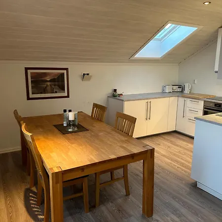 Ved Sjoen, Husvik- Tonsberg, 2 Hus! Villa