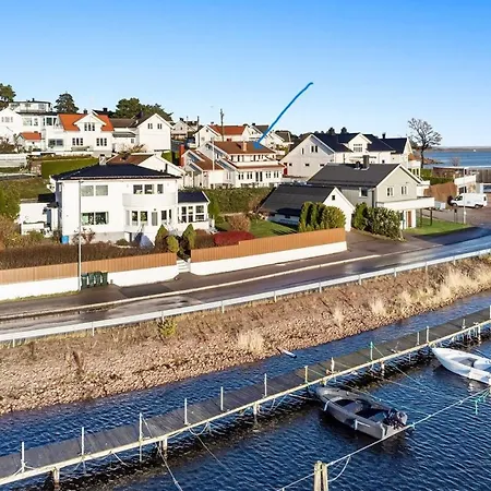 Villa Ved Sjoen, Husvik- Tonsberg, 2 Hus! Tønsberg