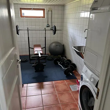 Ved Sjoen, Husvik- Tonsberg, 2 Hus!
